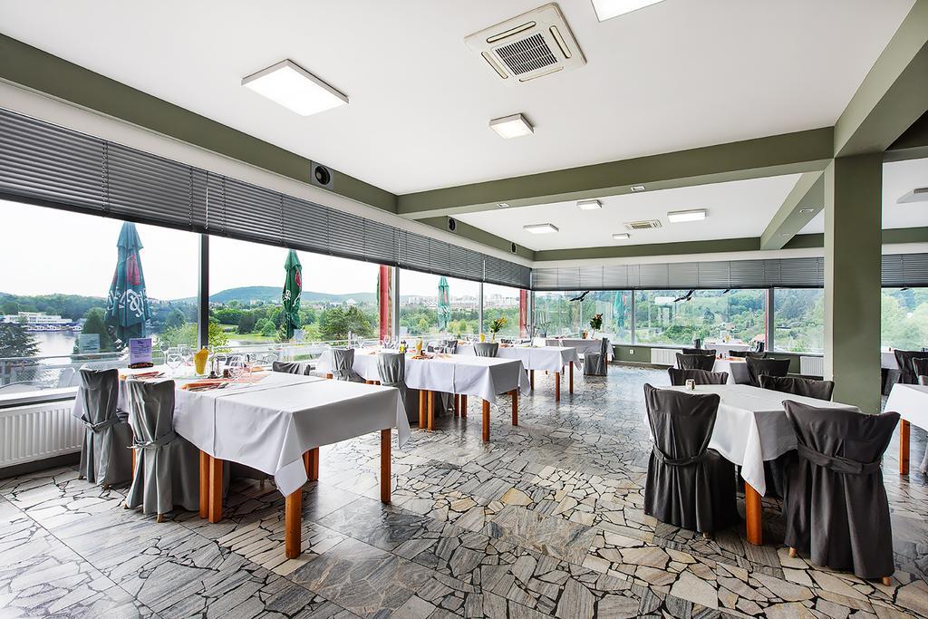 Hotel Rakovec Brno Extérieur photo