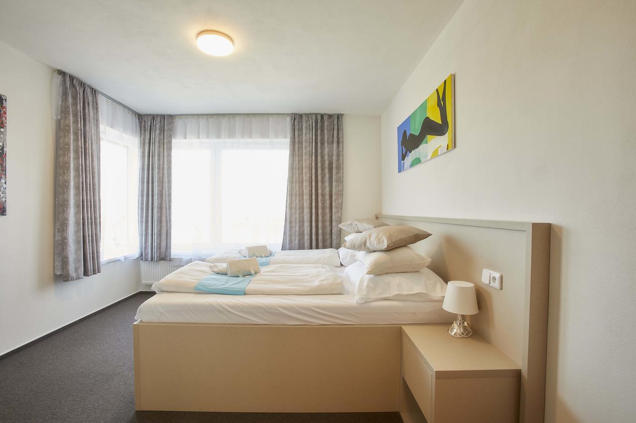 Hotel Rakovec Brno Extérieur photo